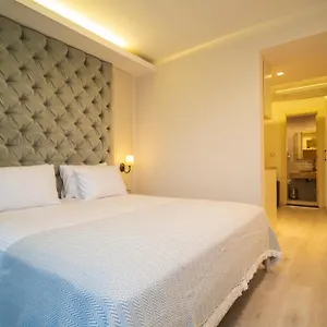  Hotel Rooms365